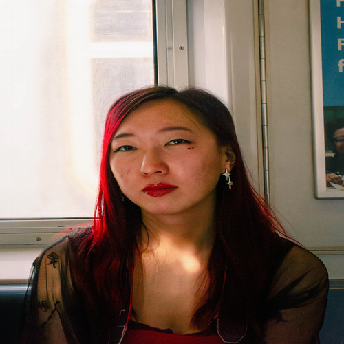 Selena Teng Headshot